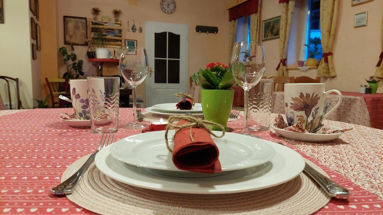 בלד Rooms Ravnik מראה חיצוני תמונה