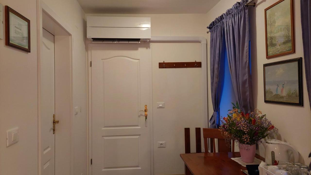 בלד Rooms Ravnik מראה חיצוני תמונה