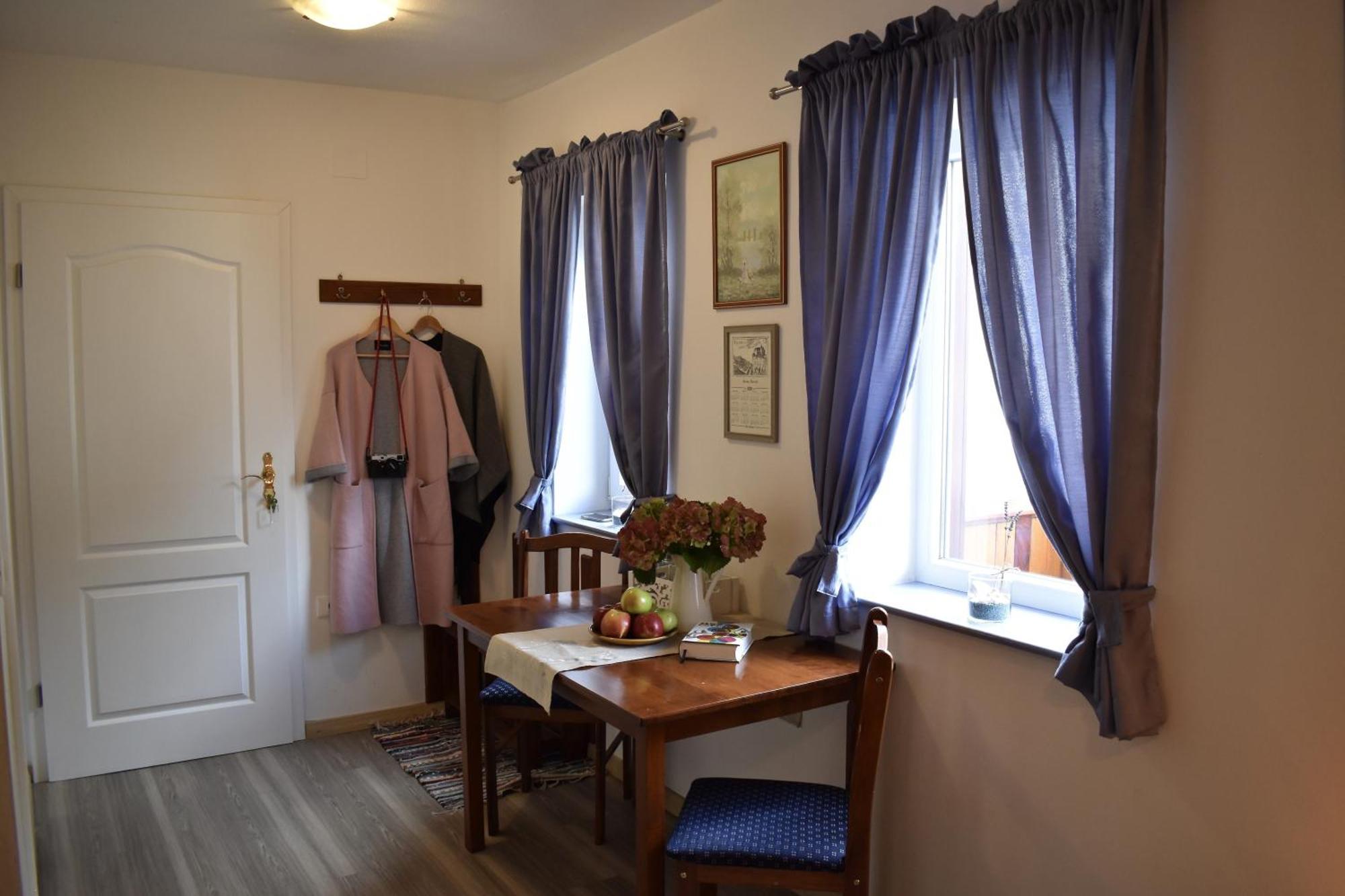 בלד Rooms Ravnik מראה חיצוני תמונה