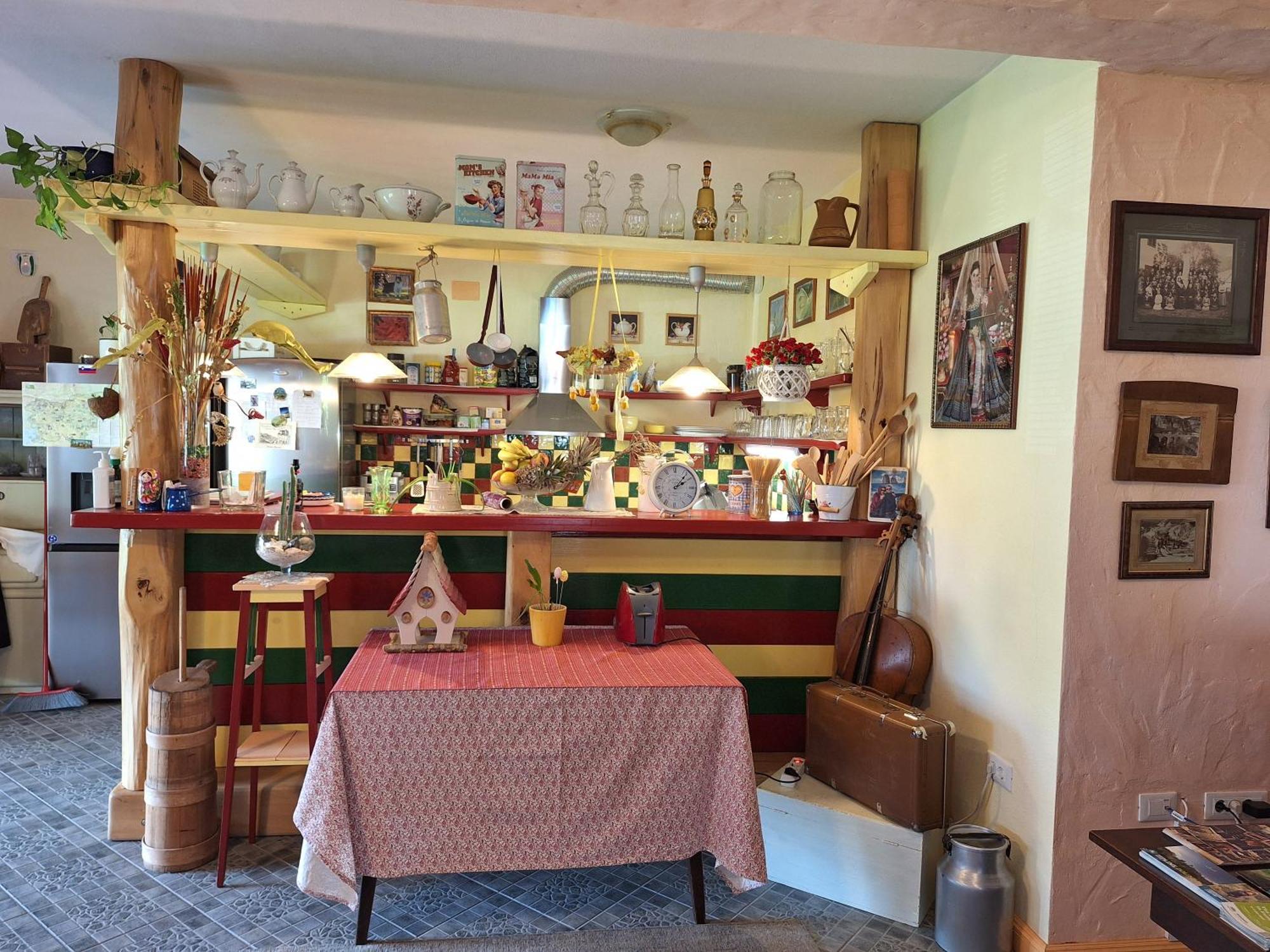 בלד Rooms Ravnik מראה חיצוני תמונה